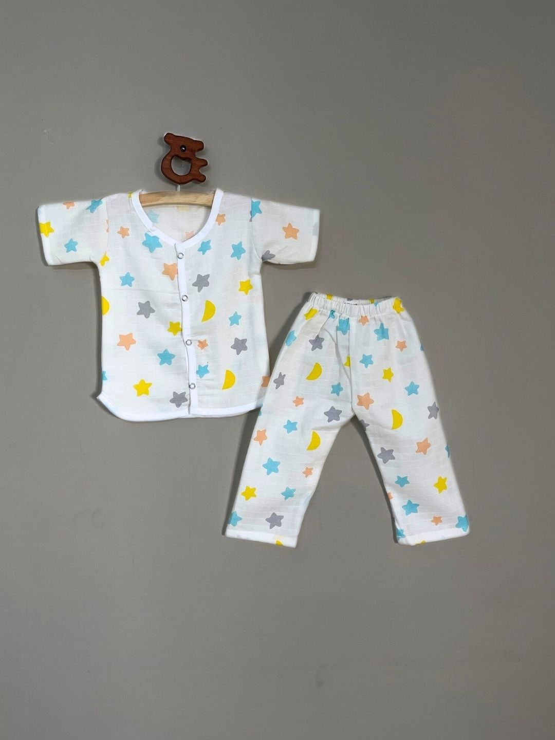 

BAESD Infants Printed Pure Cotton Shirt with Trousers, Off white