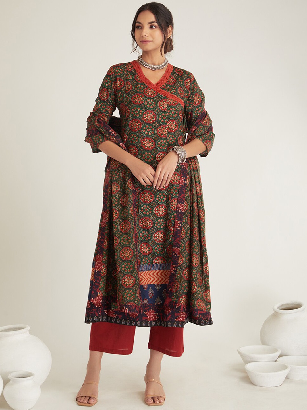 

IndigoFerry Floral Printed V-Neck Three-Quarter Sleeves Anarkali Pure Cotton Kurta Set, Green