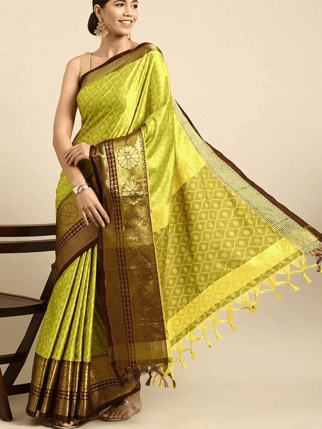 

VASTRAME Ethnic Motifs Woven Design Zari Banarasi Saree, Lime green