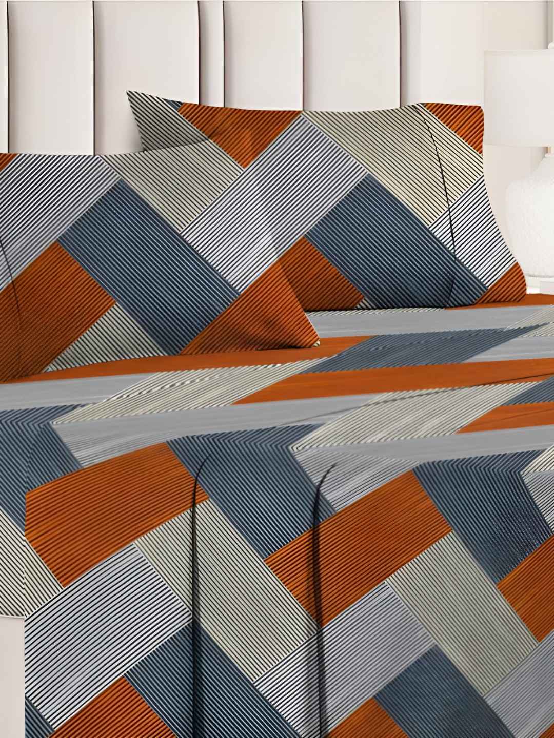 

bsb home Brown & Blue Geometric 144 TC Queen Bedsheet with 2 Pillow Covers