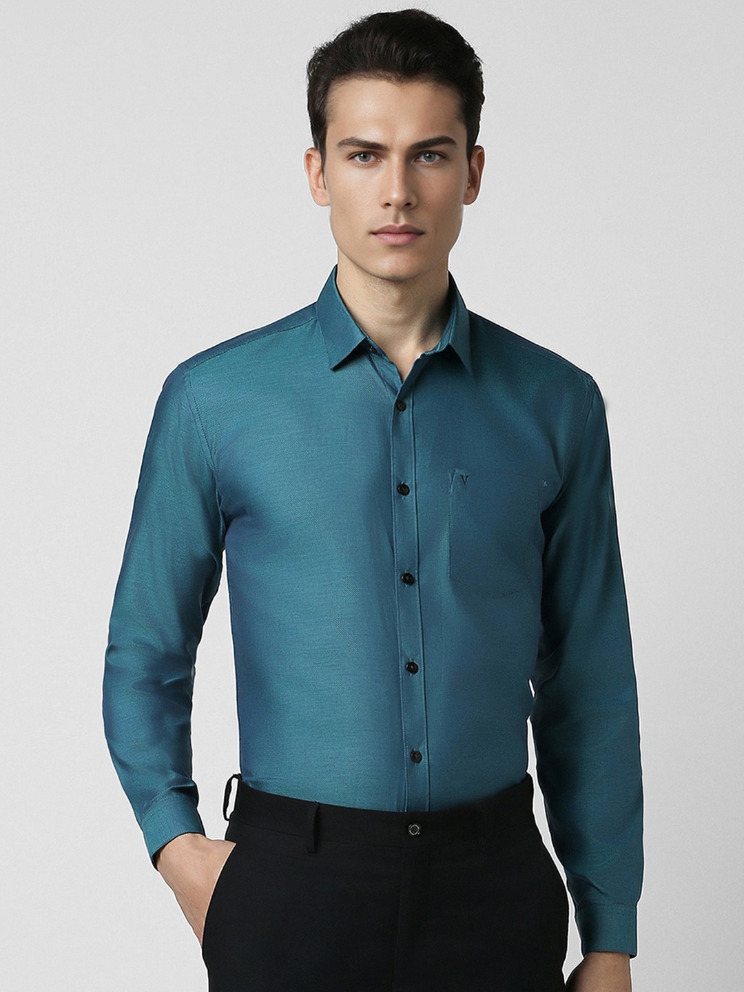 

V Dot Men Slim Fit Textured Spread Collar Pure Cotton Casual Shirt, Blue