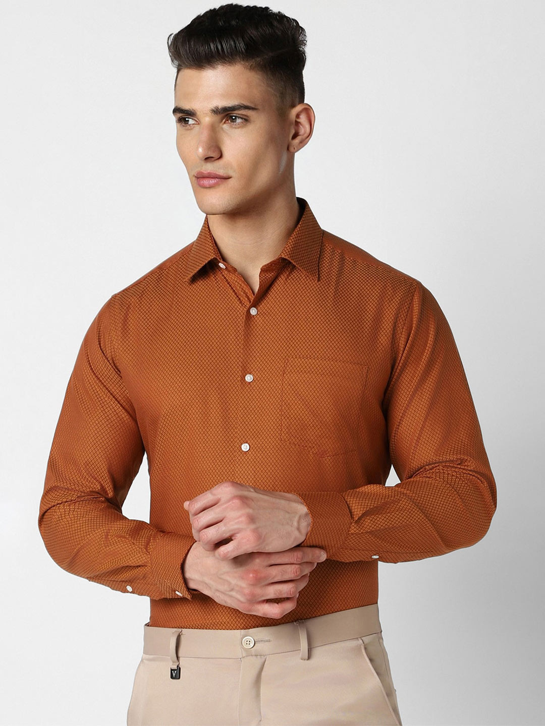 

Van Heusen Spread Collar Slim Fit Opaque Cotton Formal Shirt, Orange