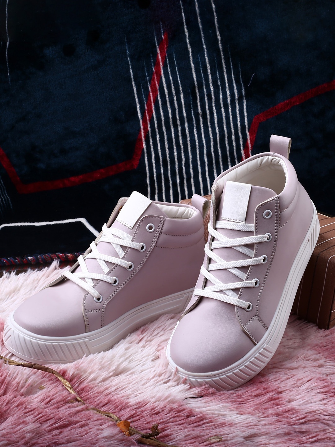 

Bxxy Women Contrast Sole Lace Up Sneakers, Pink
