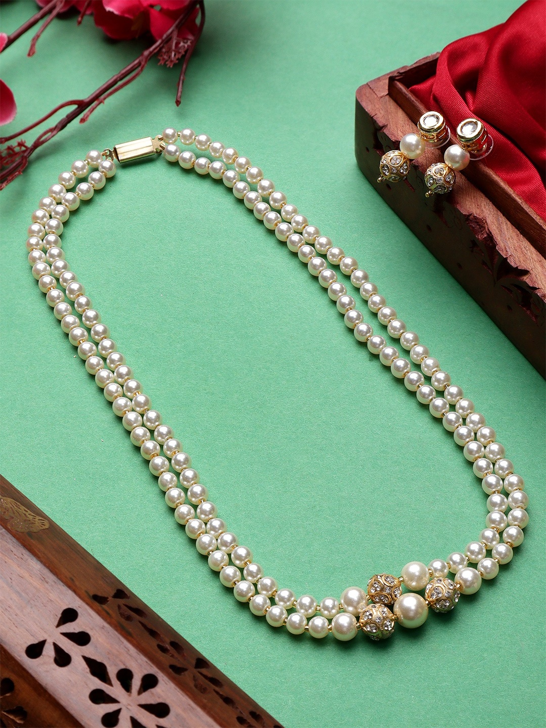 

Mali Fionna Gold-Plated Pearls Stone-Studded Jewellery Set, White