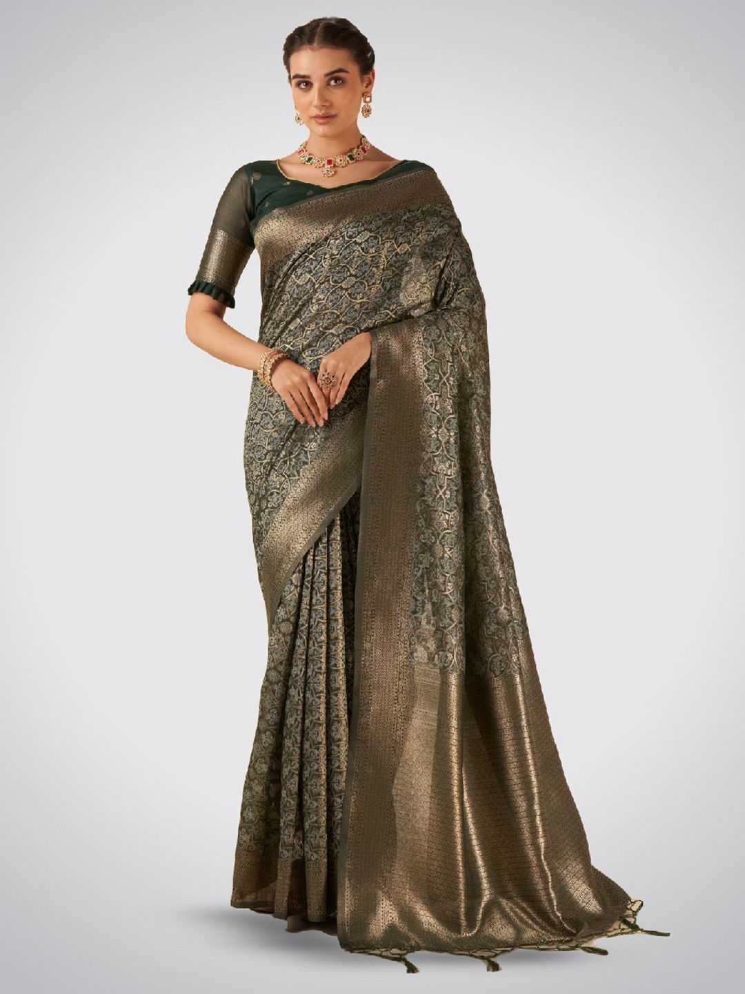 

Aura Floral Woven Design Zari Pure Cotton Saree, Green