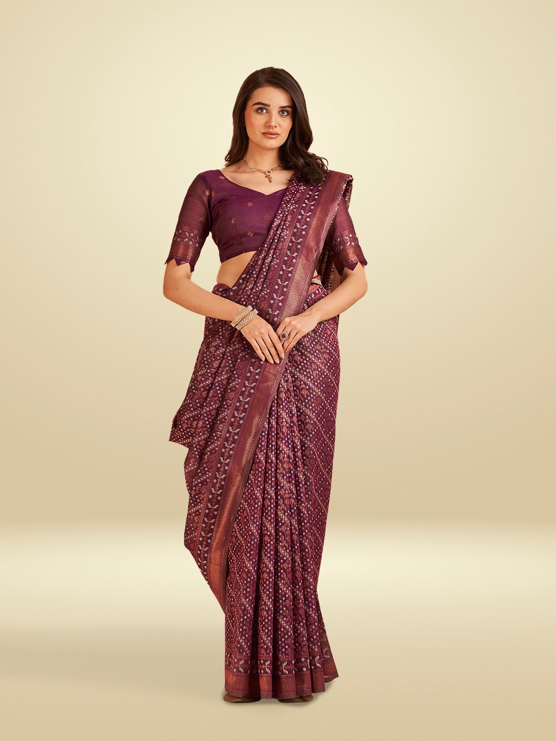 

Aura Abstract Woven Design Zari Pure Cotton Saree, Magenta