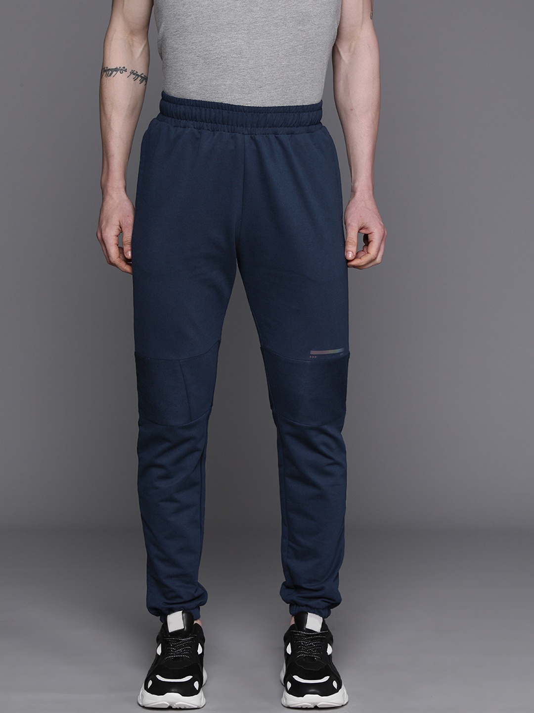 

HRX by Hrithik Roshan Men Solid Regular Fit Joggers, Navy blue