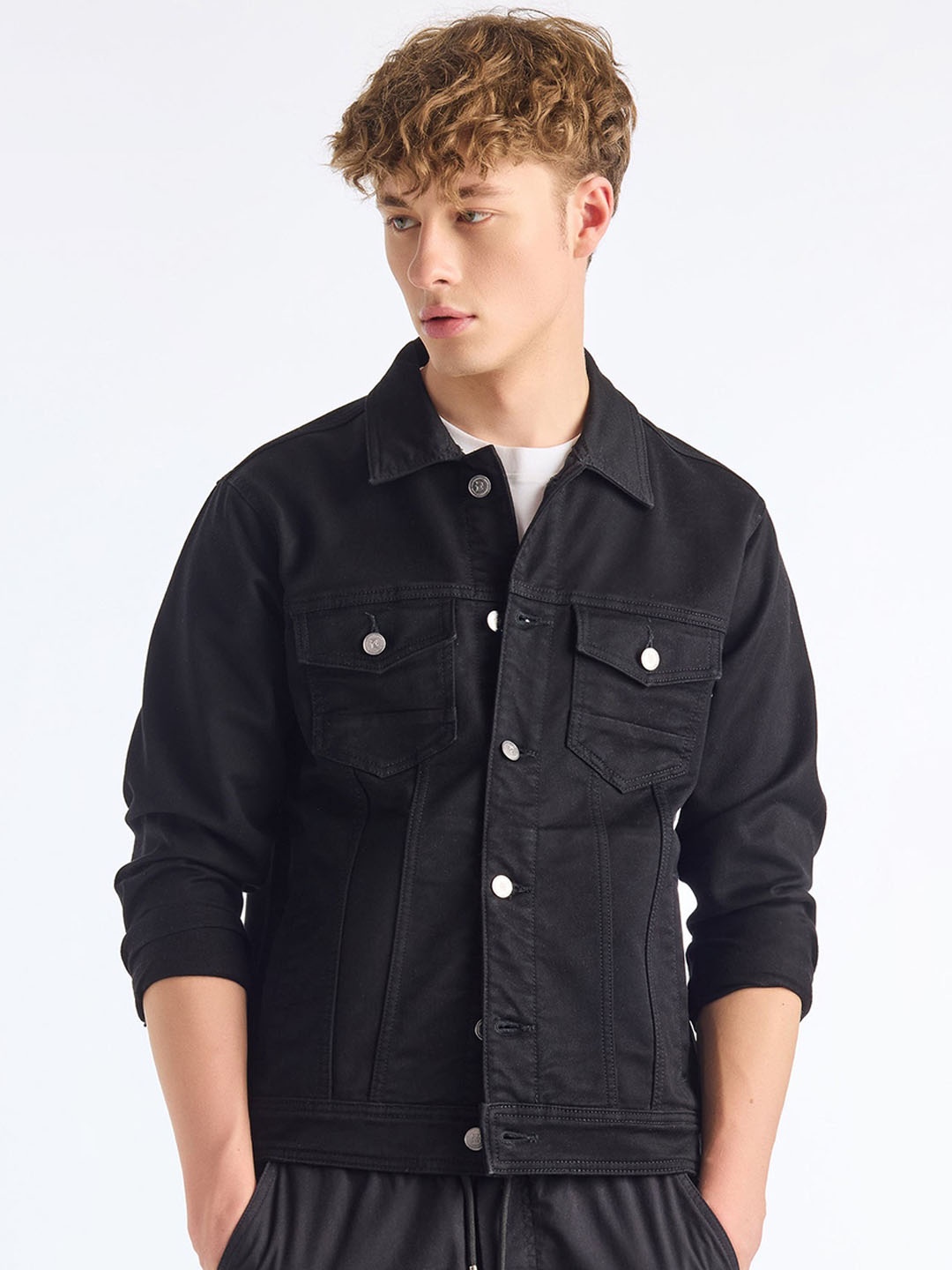 

DAGERRFLY Spread Collar Stretchable Denim Jacket, Black