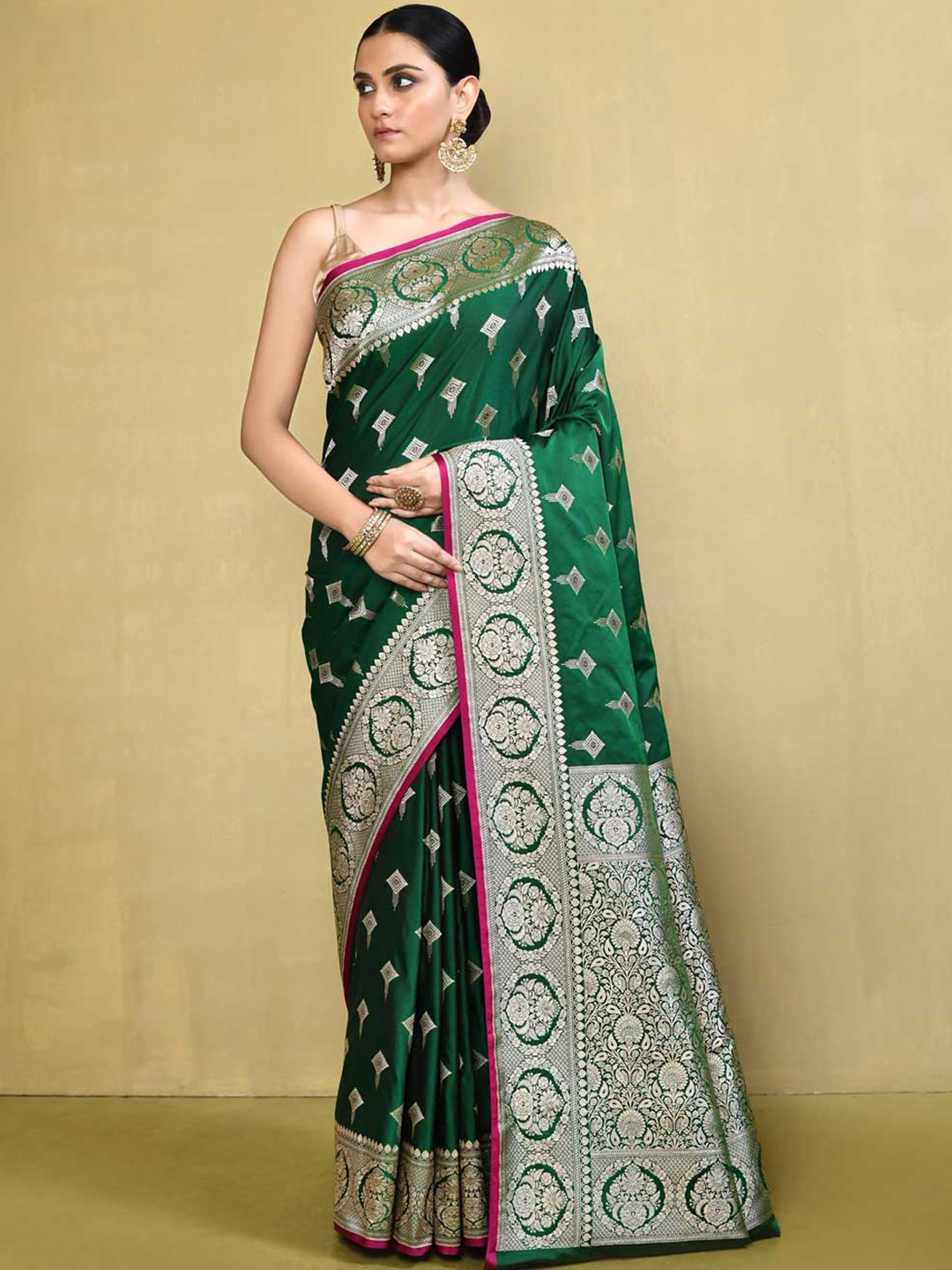 

Rasm by Muskaan Woven Design Zari Banarasi Saree, Green