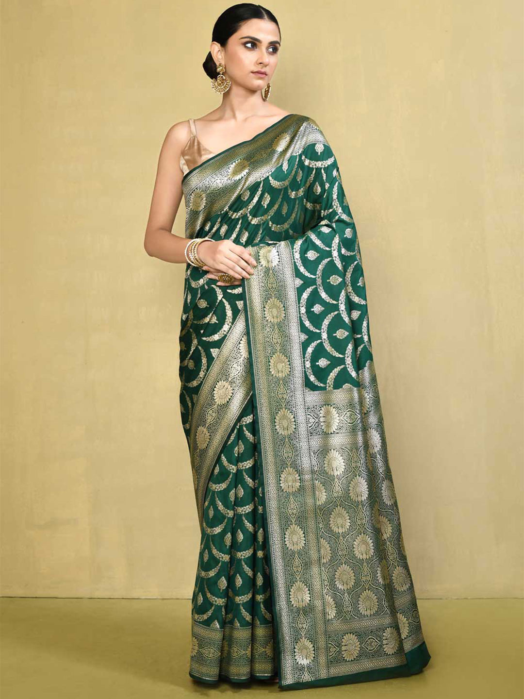 

Rasm by Muskaan Woven Design Zari Banarasi Saree, Green