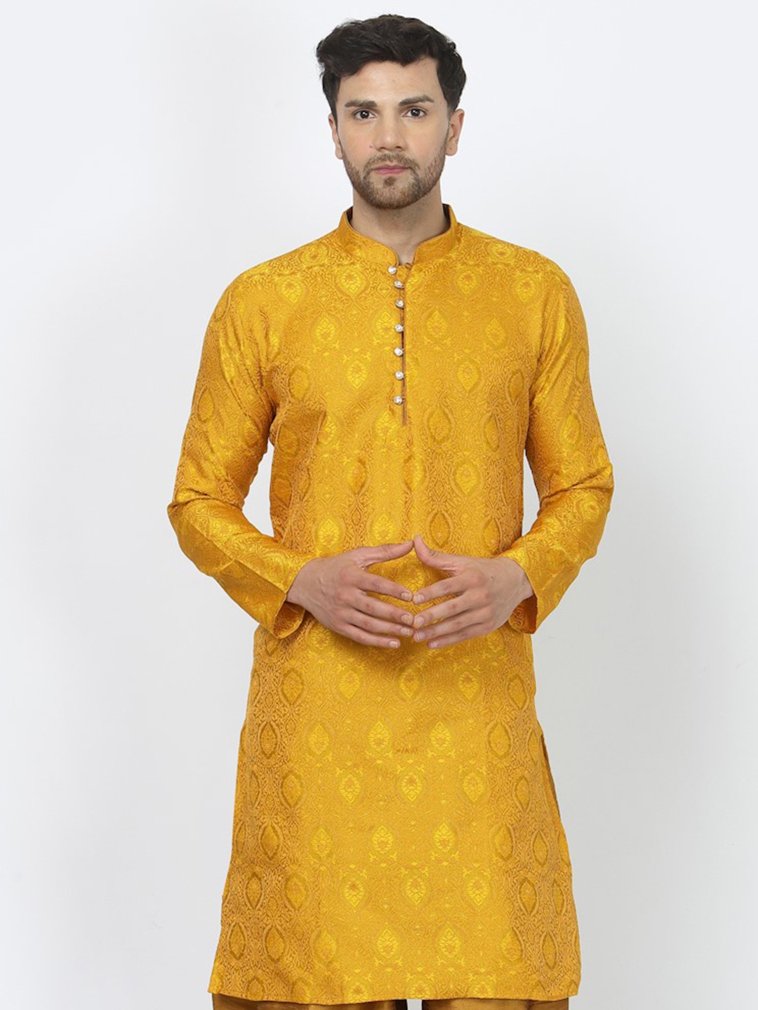 

Sydney Heights Ethnic Motifs Thread Work Mandarin Collar Long Sleeves Straight Kurta, Yellow