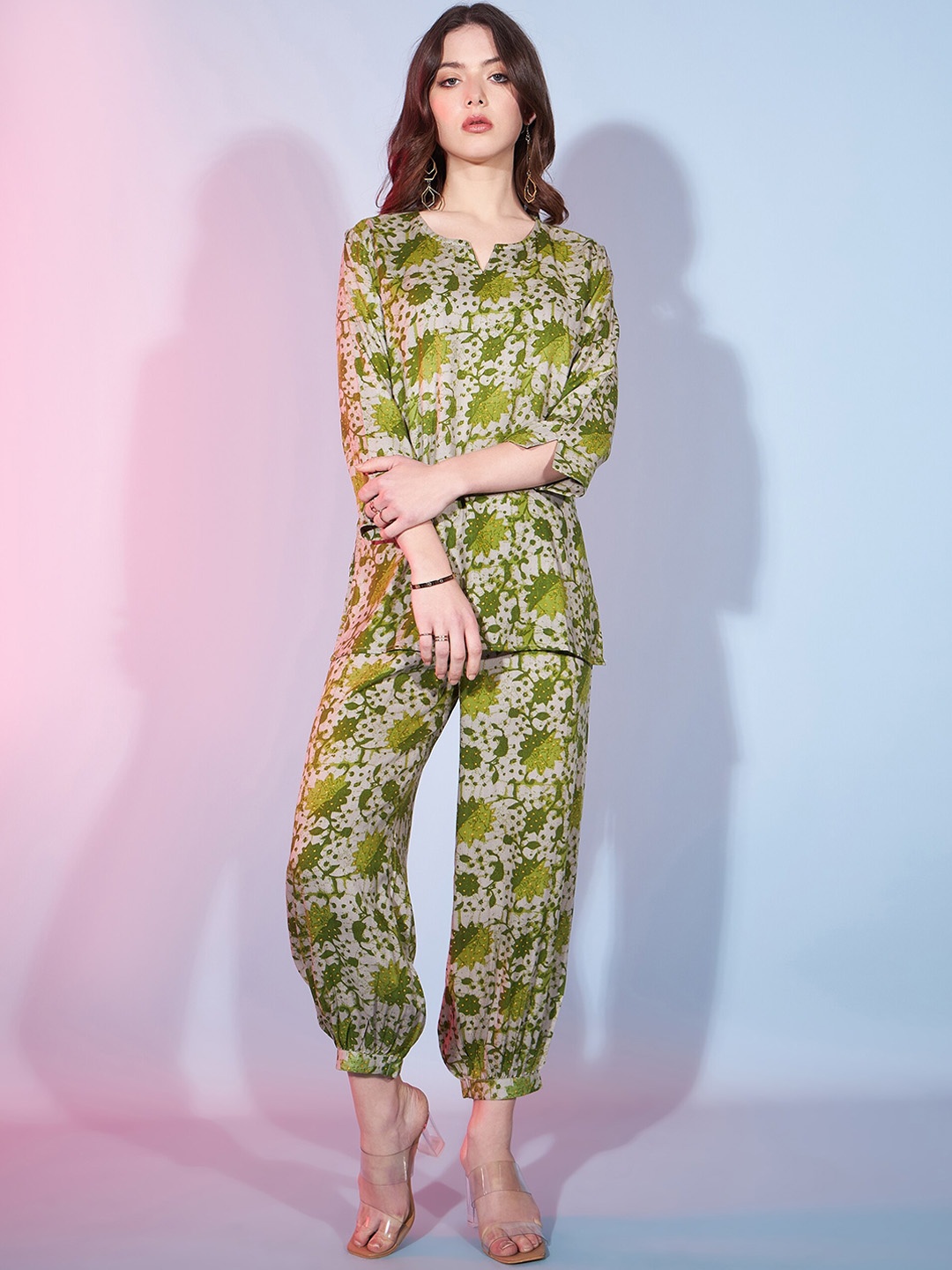 

DressBerry Green Floral Printed Top With Trousers