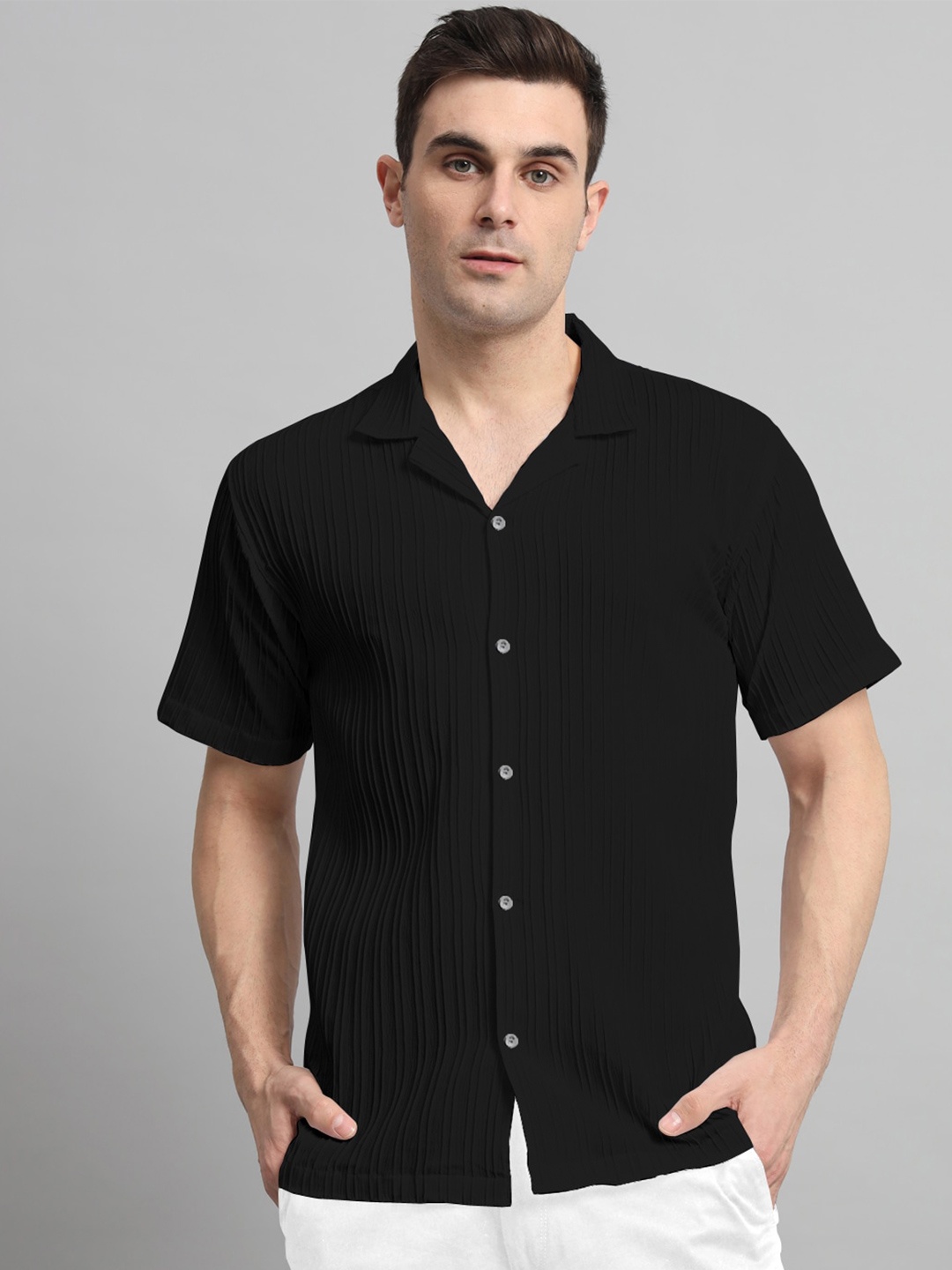 

Wuxi Classic Striped Spread Collar Short Sleeves Casual Shirt, Black