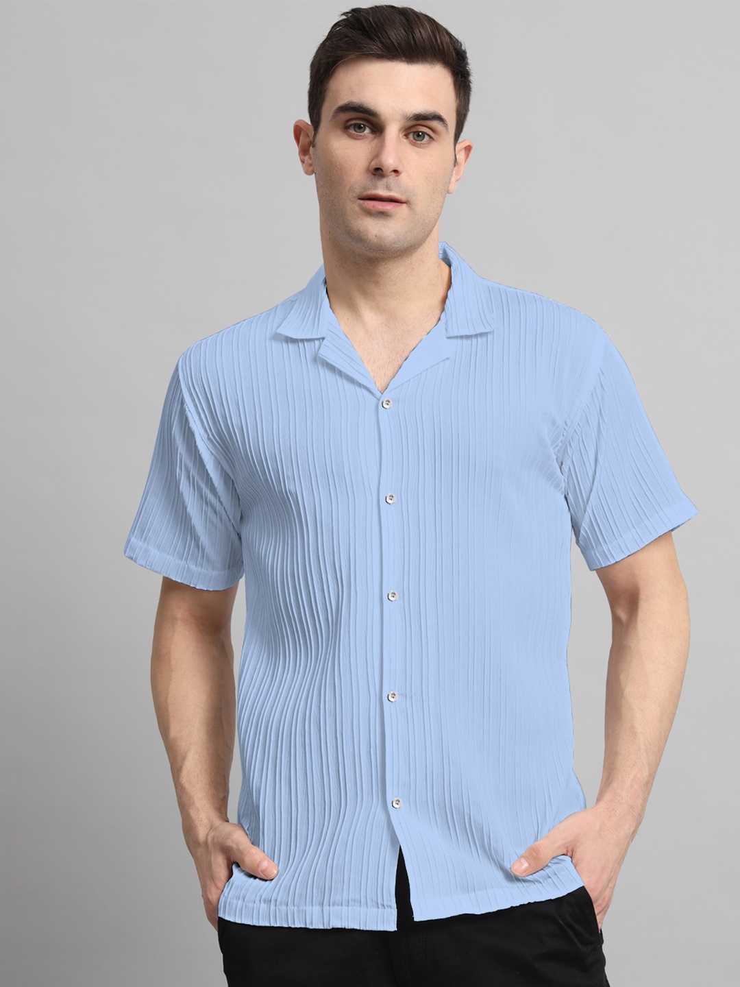 

Wuxi Classic Striped Spread Collar Short Sleeves Casual Shirt, Turquoise blue