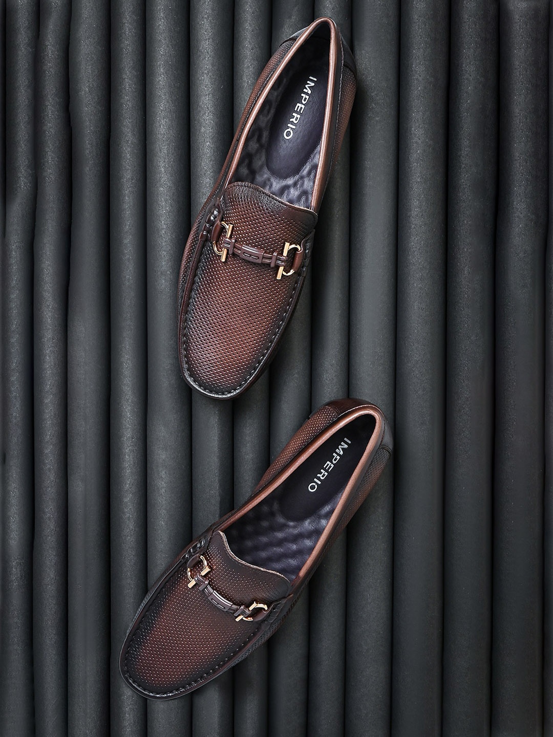 

Regal Men Textured Lightweight Leather Loafers, Brown