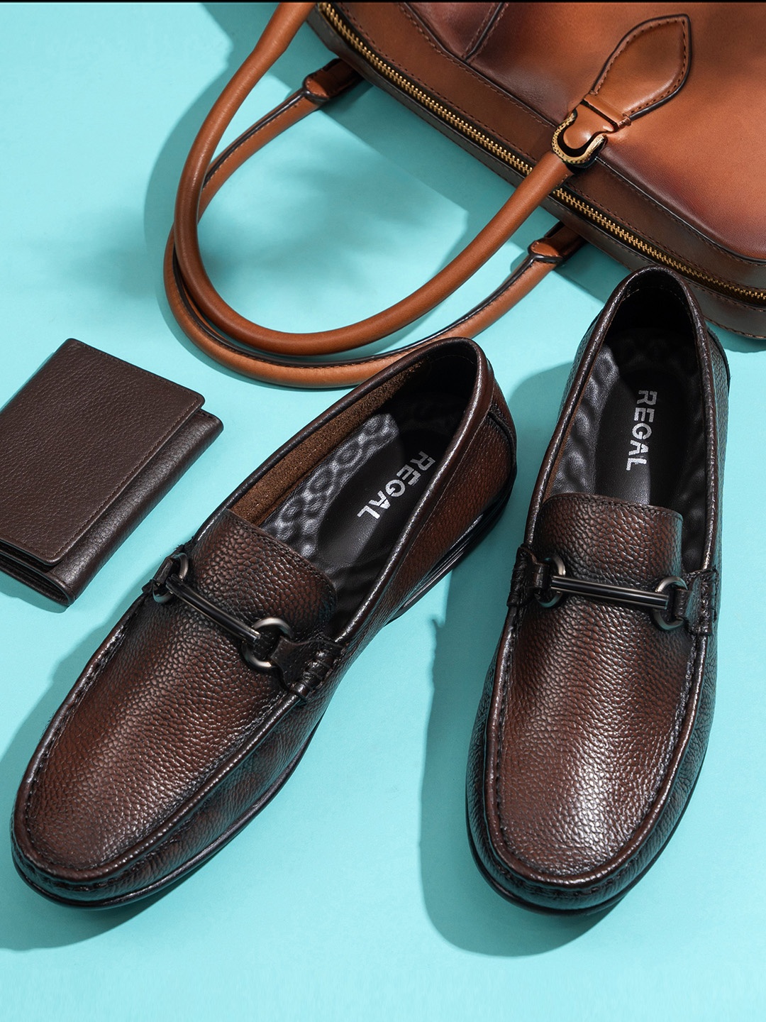

Regal Men Textured Lightweight Leather Loafers, Brown