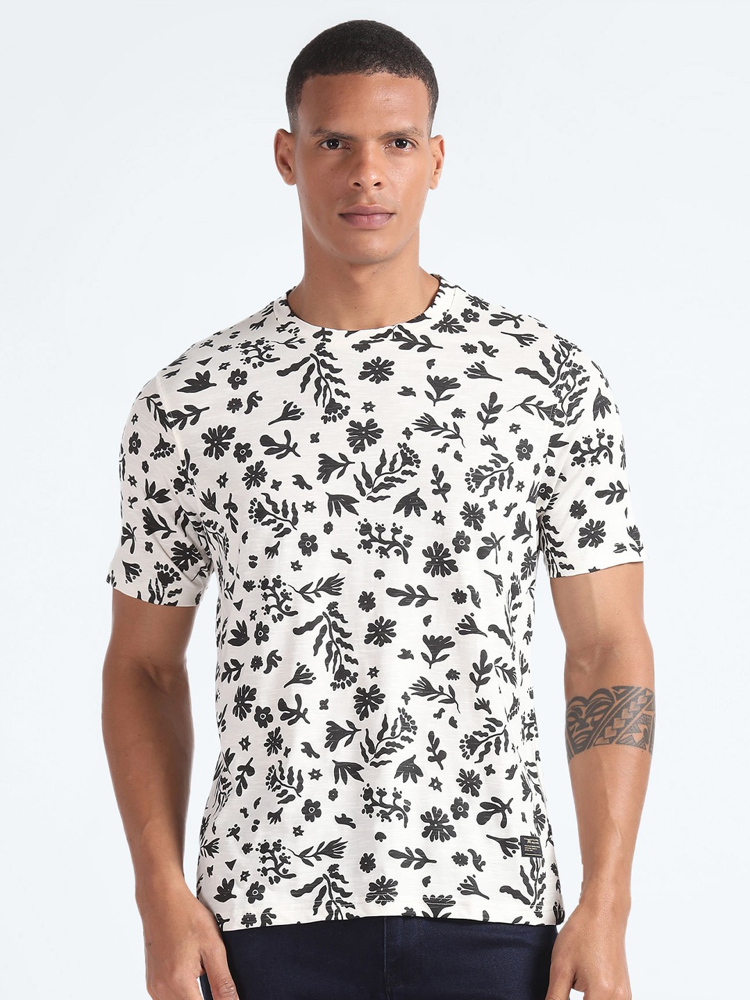 

Flying Machine Crew Neck Floral Printed Cotton Tshirt, White