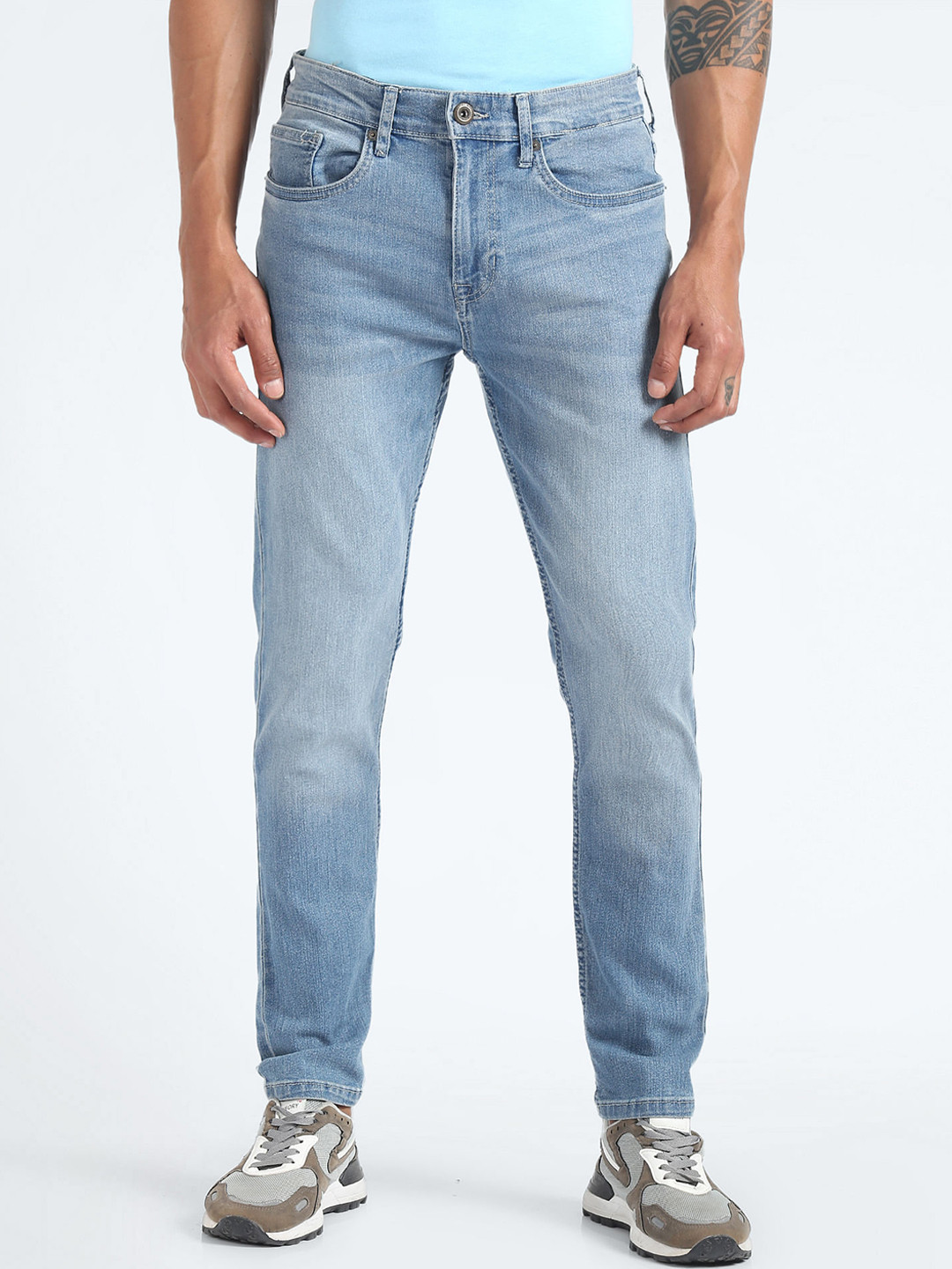 

Flying Machine Men Tapered Fit Clean Look Light Fade Stretchable Jeans, Blue