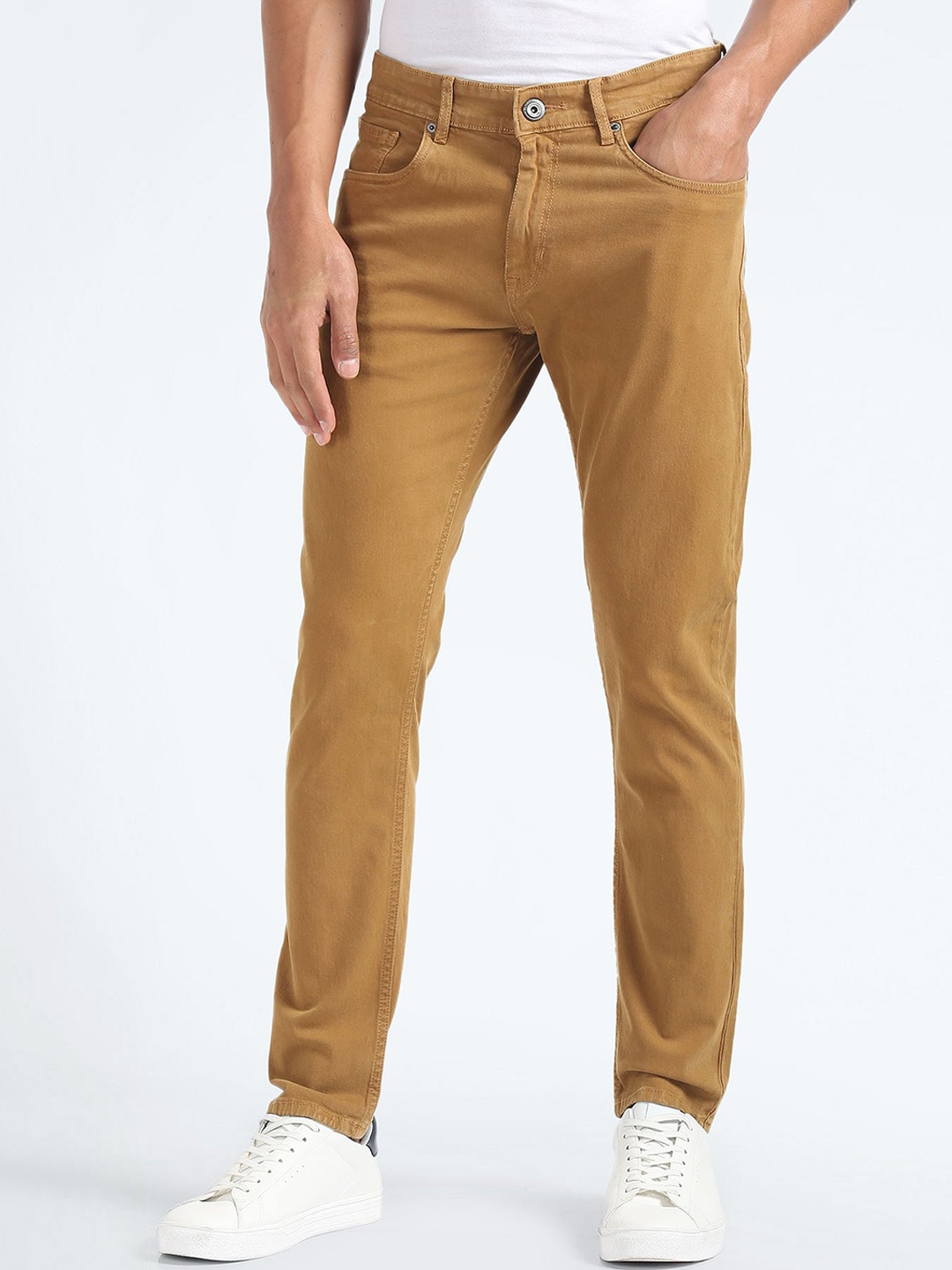

Flying Machine Men Slim Tapered Fit Clean Look Stretchable Jeans, Brown