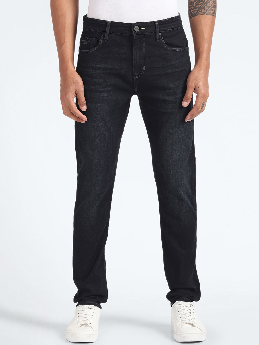 

Flying Machine Men Tapered Fit Light Fade Stretchable Jeans, Blue