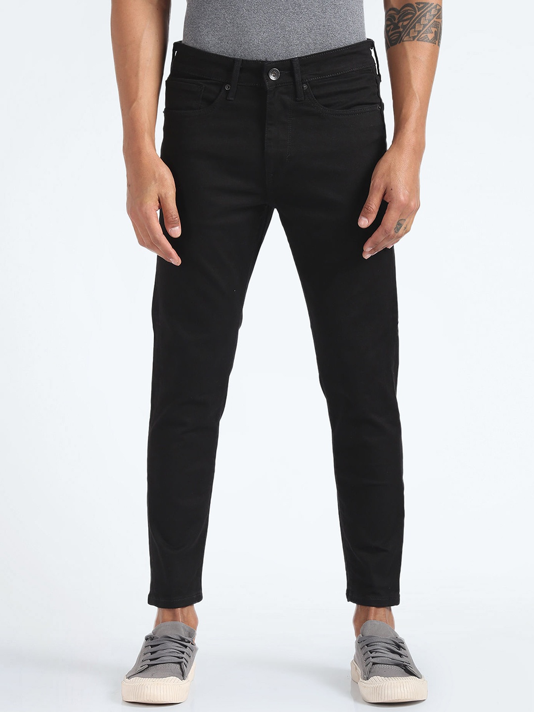 

Flying Machine Men Tapered Fit High-Rise Clean Look Stretchable Jeans, Black