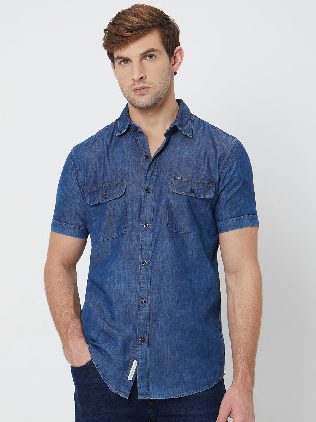 

Mufti Slim Fit Opaque Cotton Casual Shirt, Navy blue