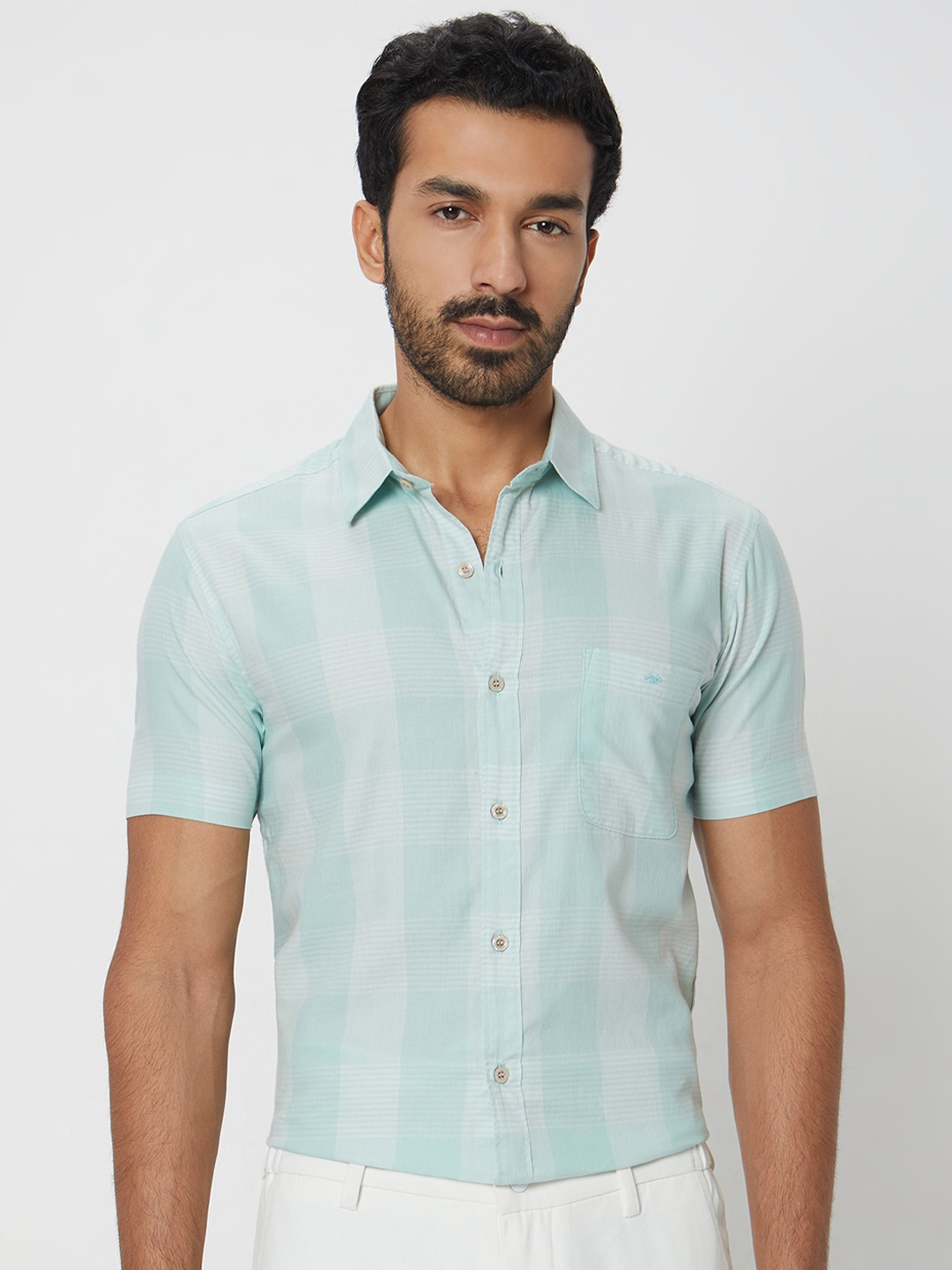 

Mufti Slim Fit Opaque Checked Cotton Casual Shirt, Green