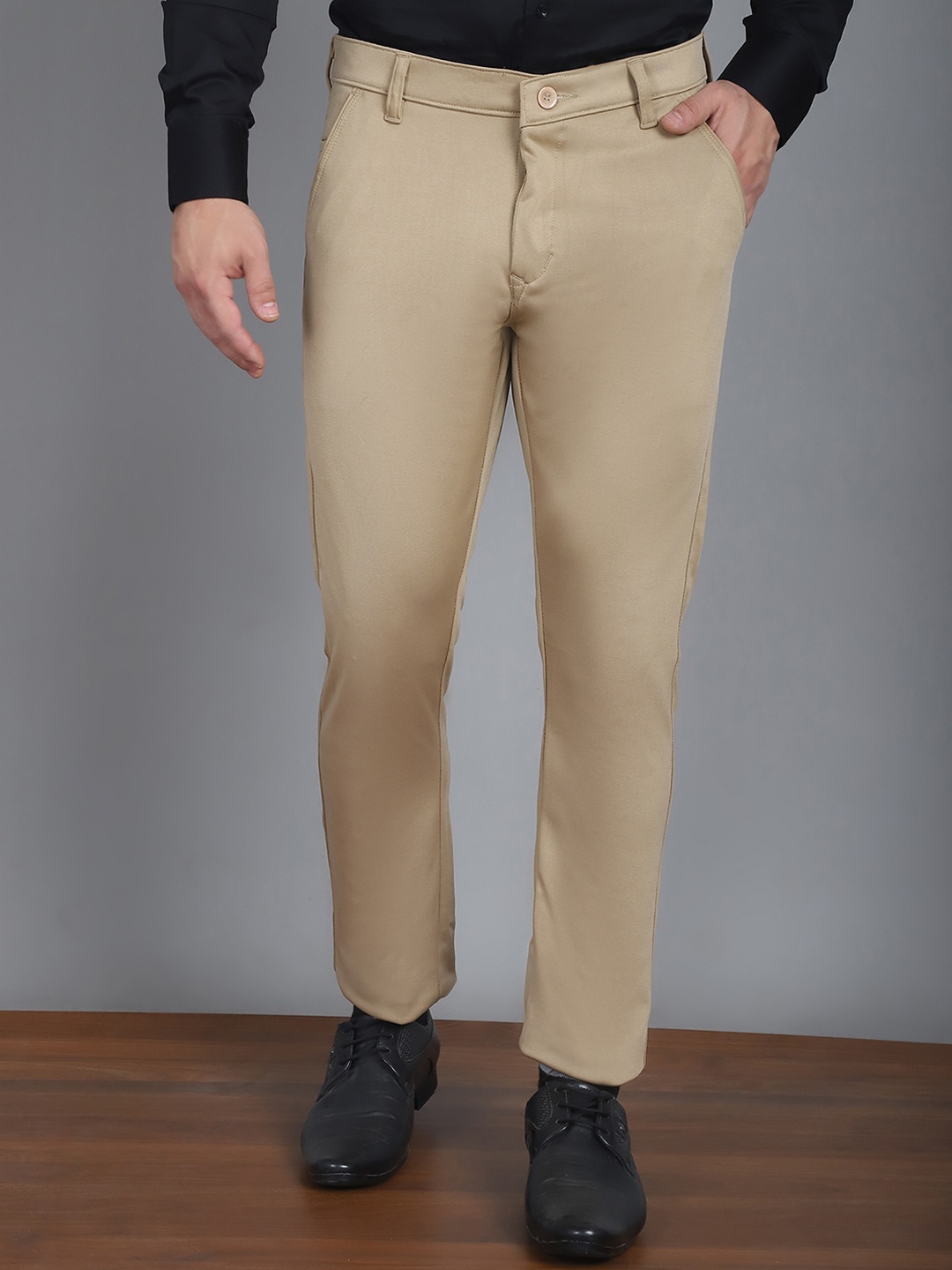 

Indian Needle Men Cotton Relaxed Tapered Fit Easy Wash Trousers, Beige