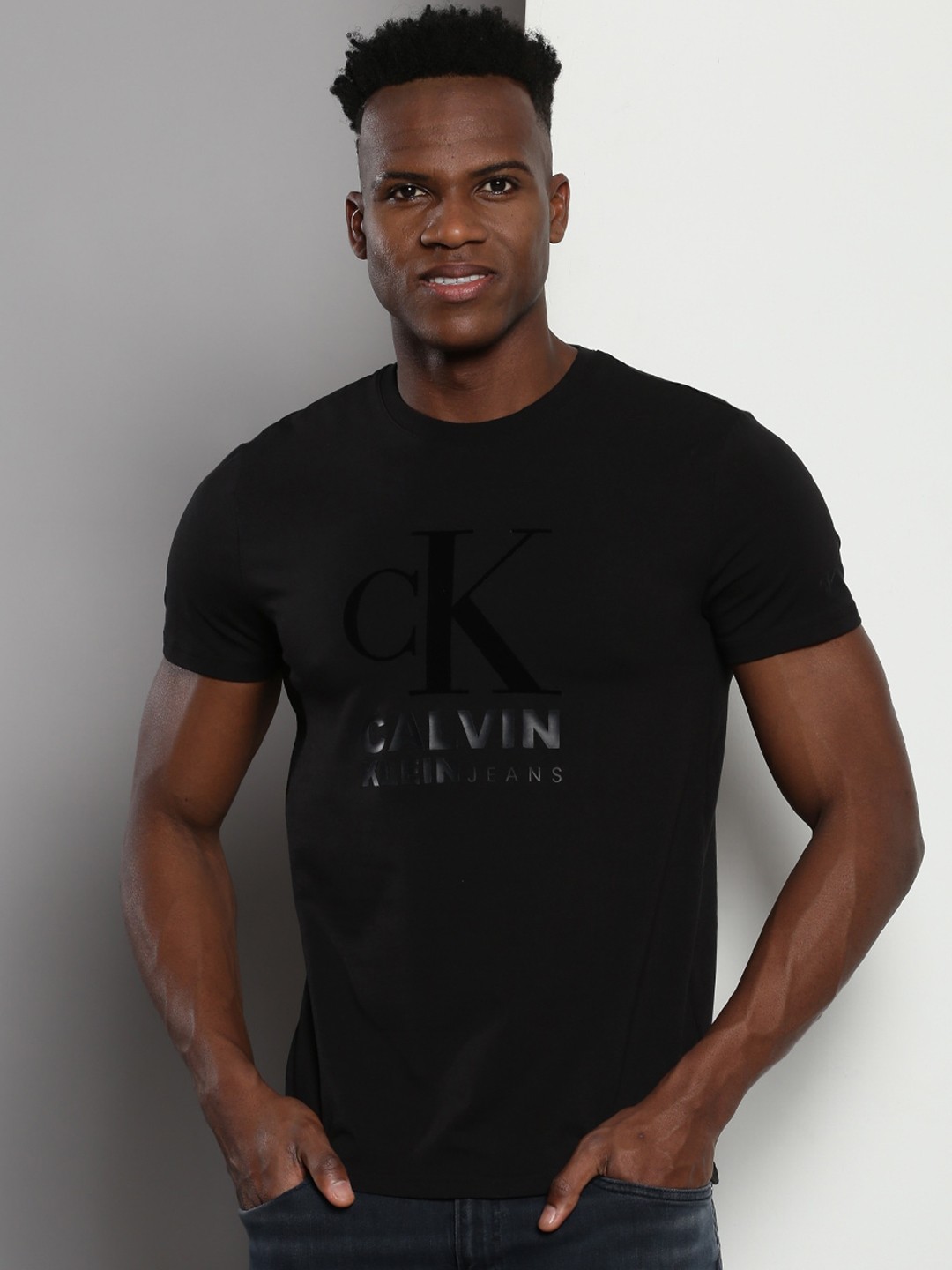 

Calvin Klein Brand Logo Applique Round Neck Short Sleeves Cotton Slim Fit T-shirt, Black