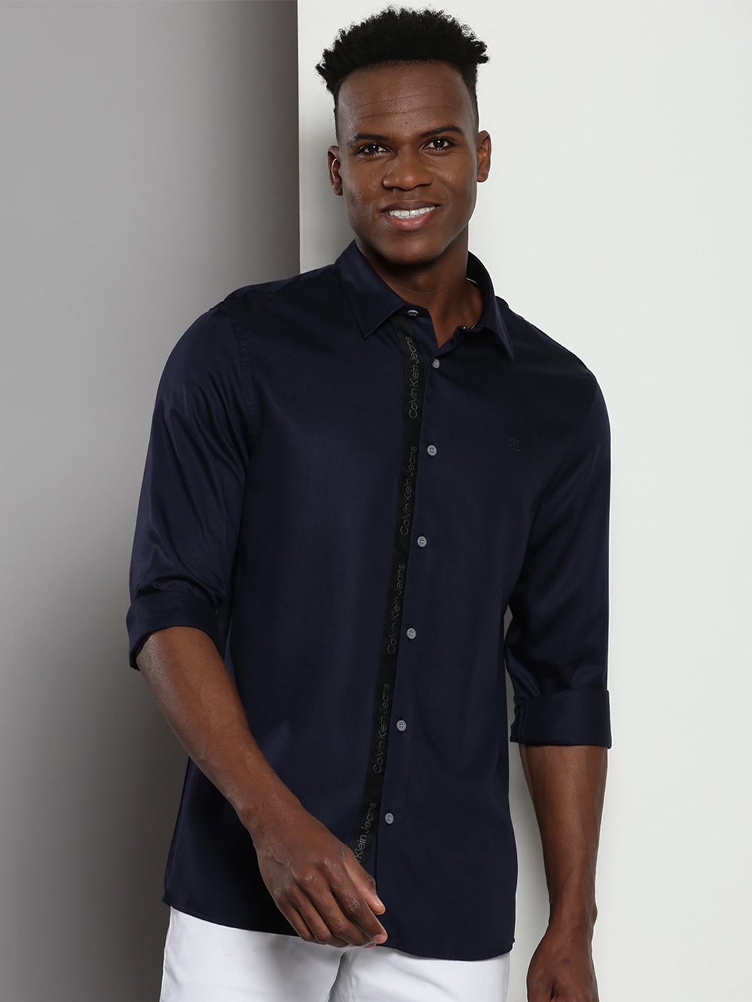 

Calvin Klein Slim Fit Curved Spread Collar Casual Shirt, Navy blue