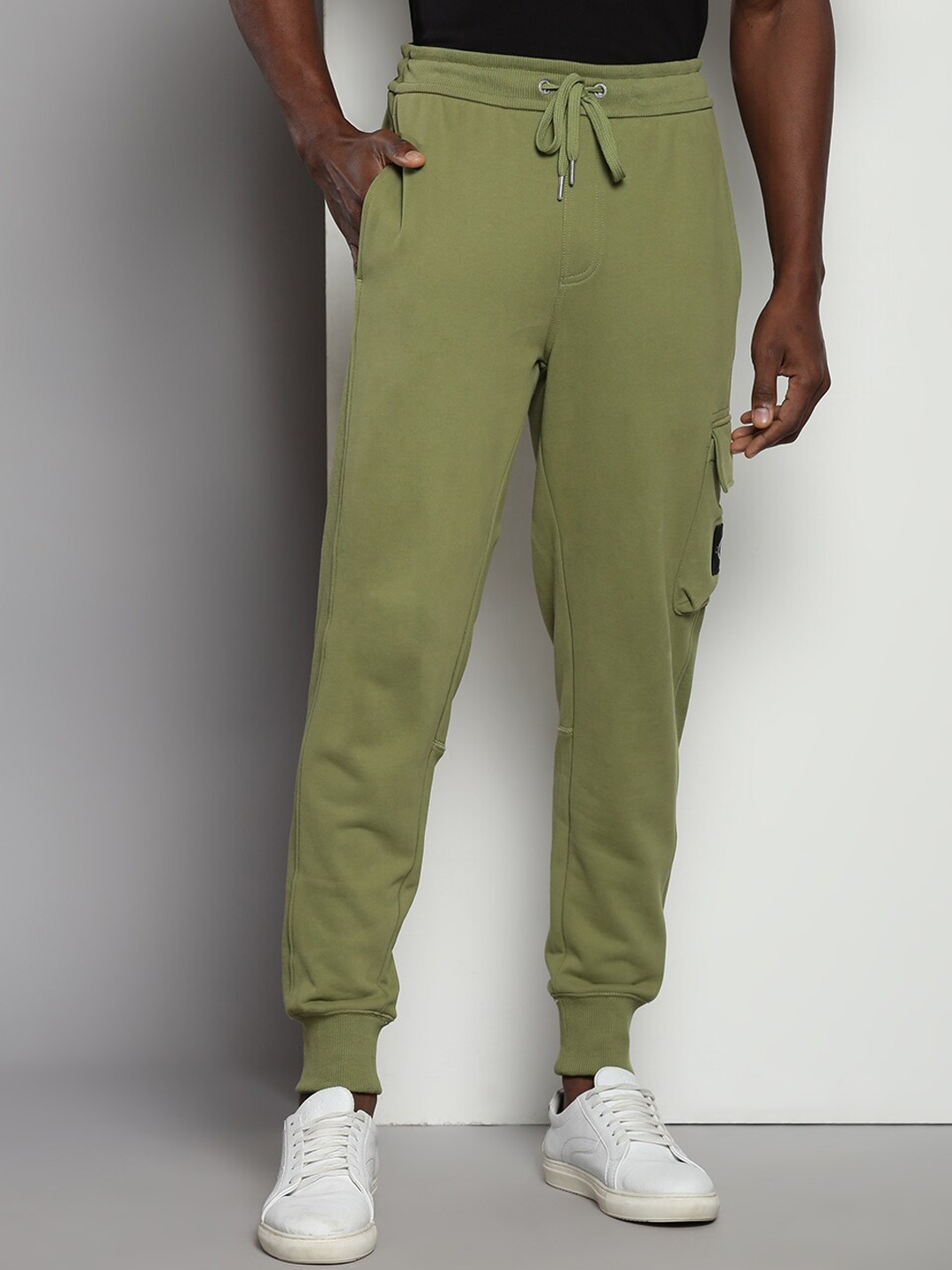 

Calvin Klein Men Mid-Rise Joggers, Green