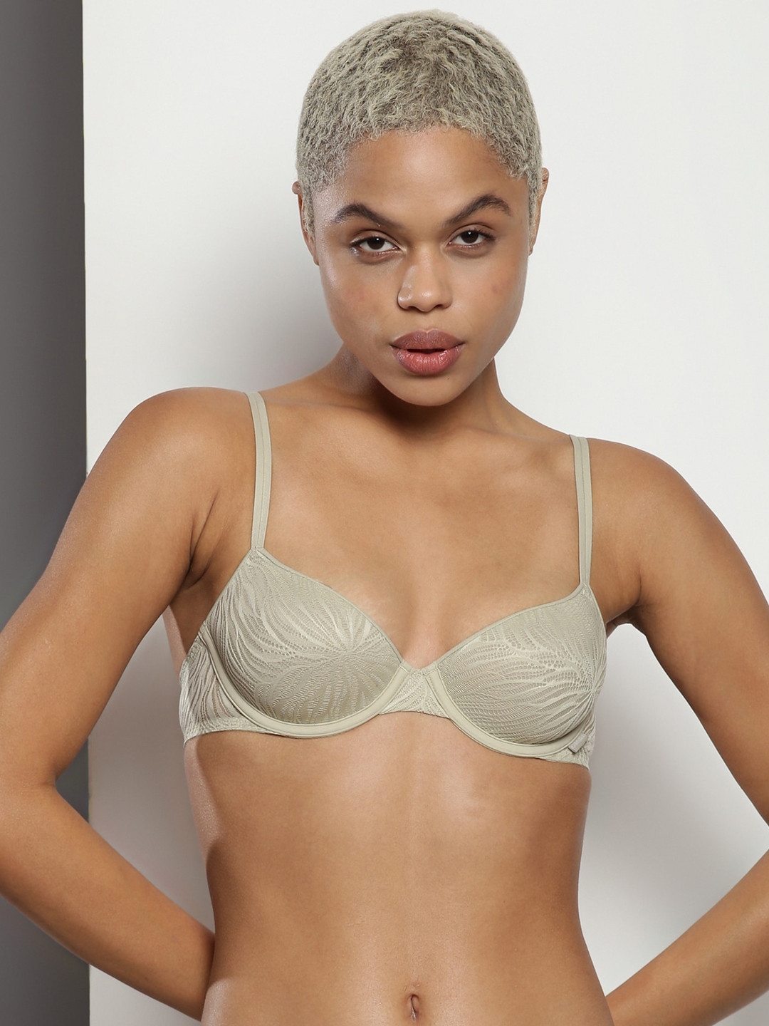 

Calvin Klein Self Design Underwired Lightly Padded Everyday Bra With All Day Comfort, Green