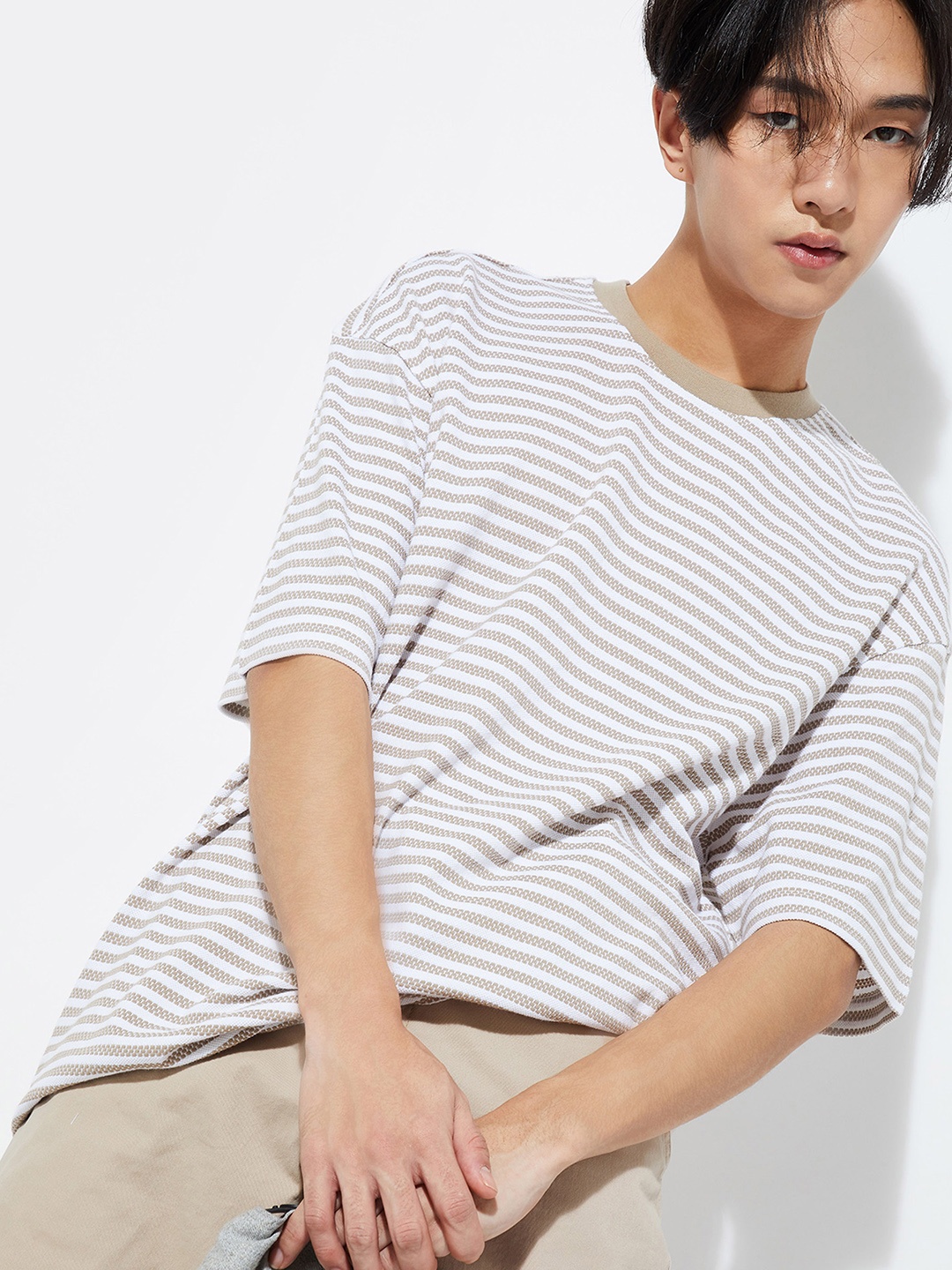 

max URB_N Men Striped Monochrome Round Neck Short Sleeves Oversized Pure Cotton T-shirt, Beige