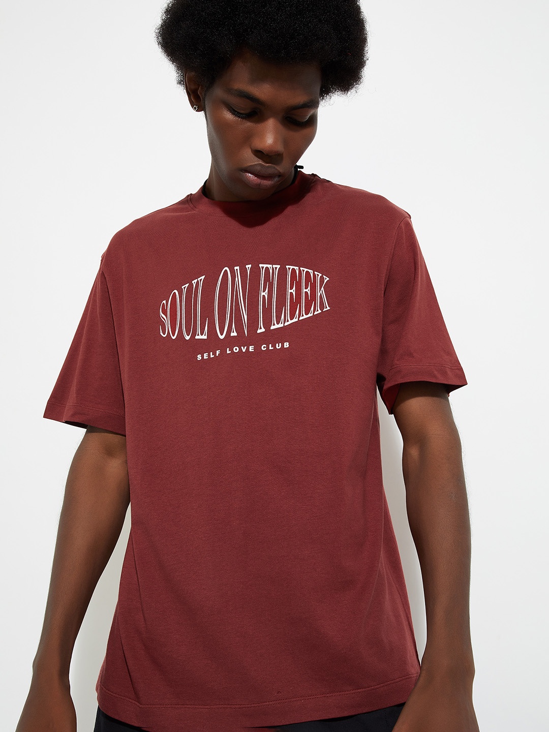 

max URB_N Typography Printed Round Neck Short Sleeves Pure Cotton T-shirt, Brown