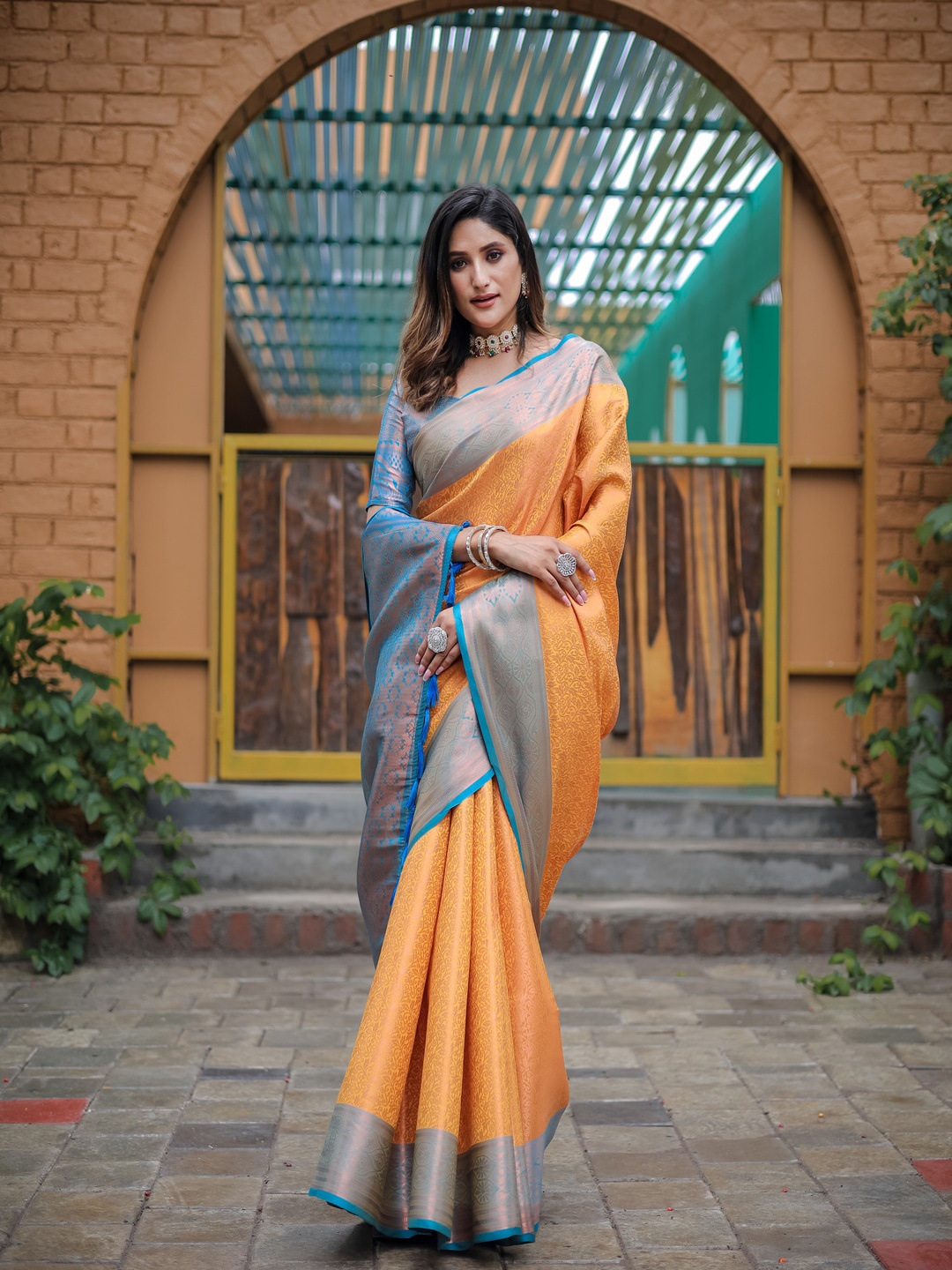 

Kandora Woven Design Zari Kanjeevaram Saree, Orange