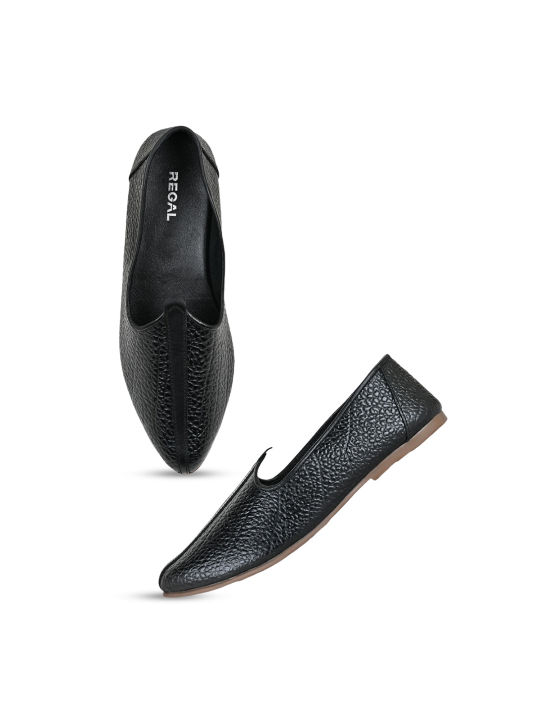 

Regal Men Textured Lightweight Leather Mojris, Black