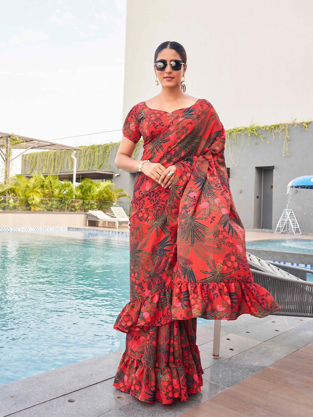 

Tikhi Imli Floral Printed Satin Saree, Red