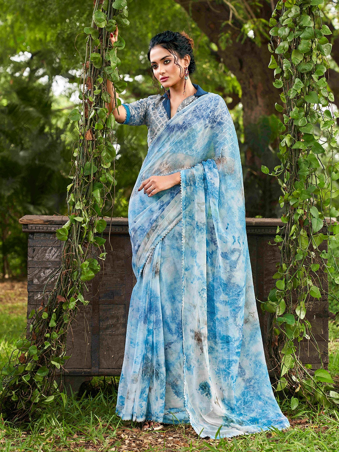 

Tikhi Imli Tie and Dye Chiffon Saree, Blue