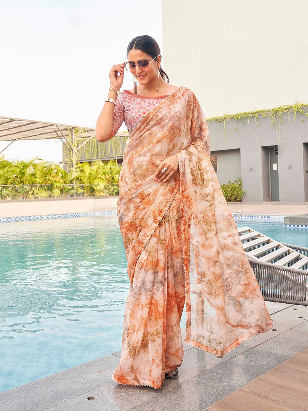 

Tikhi Imli Tie and Dye Chiffon Saree, Rust