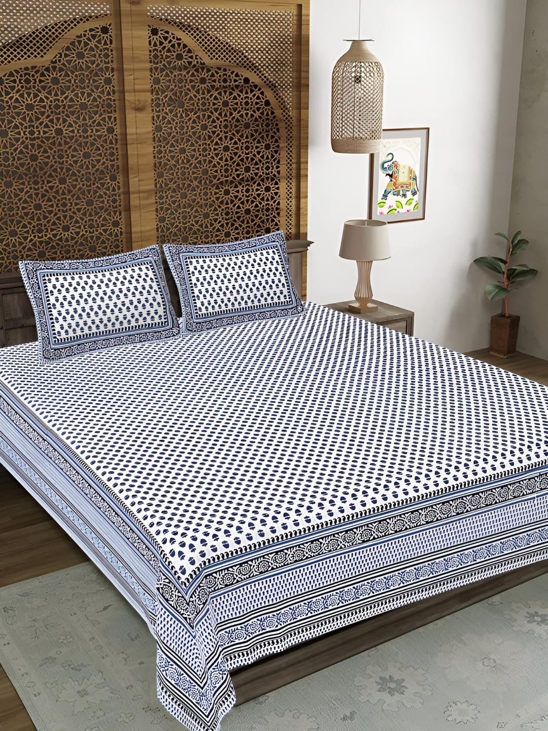 

LIVING ROOTS White & Blue Ethnic Printed Cotton 210 TC King Bedsheet Set