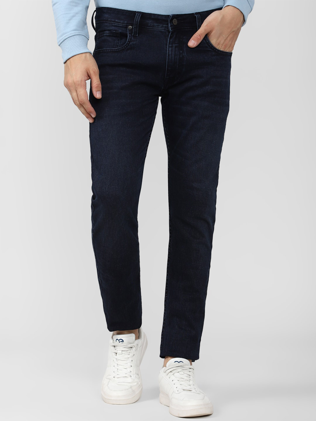 

Peter England Casuals Men Slim Fit Clean Look Stretchable Jeans, Navy blue