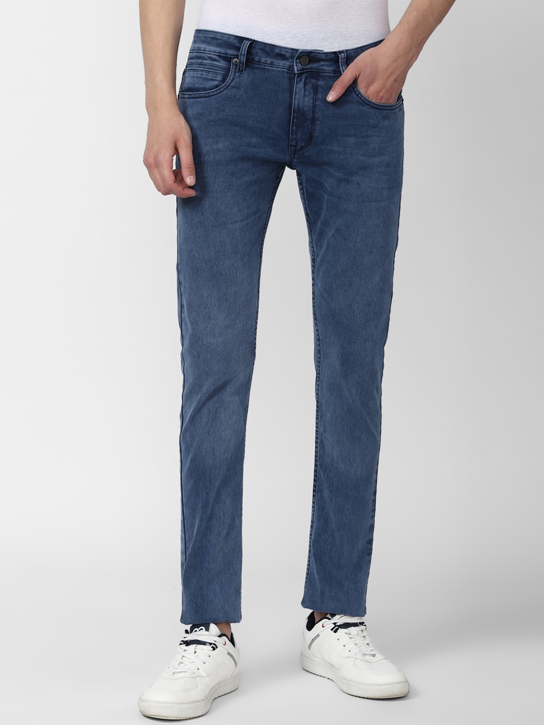 

Peter England Casuals Men Slim Fit Clean Look Heavy Fade Jeans, Blue