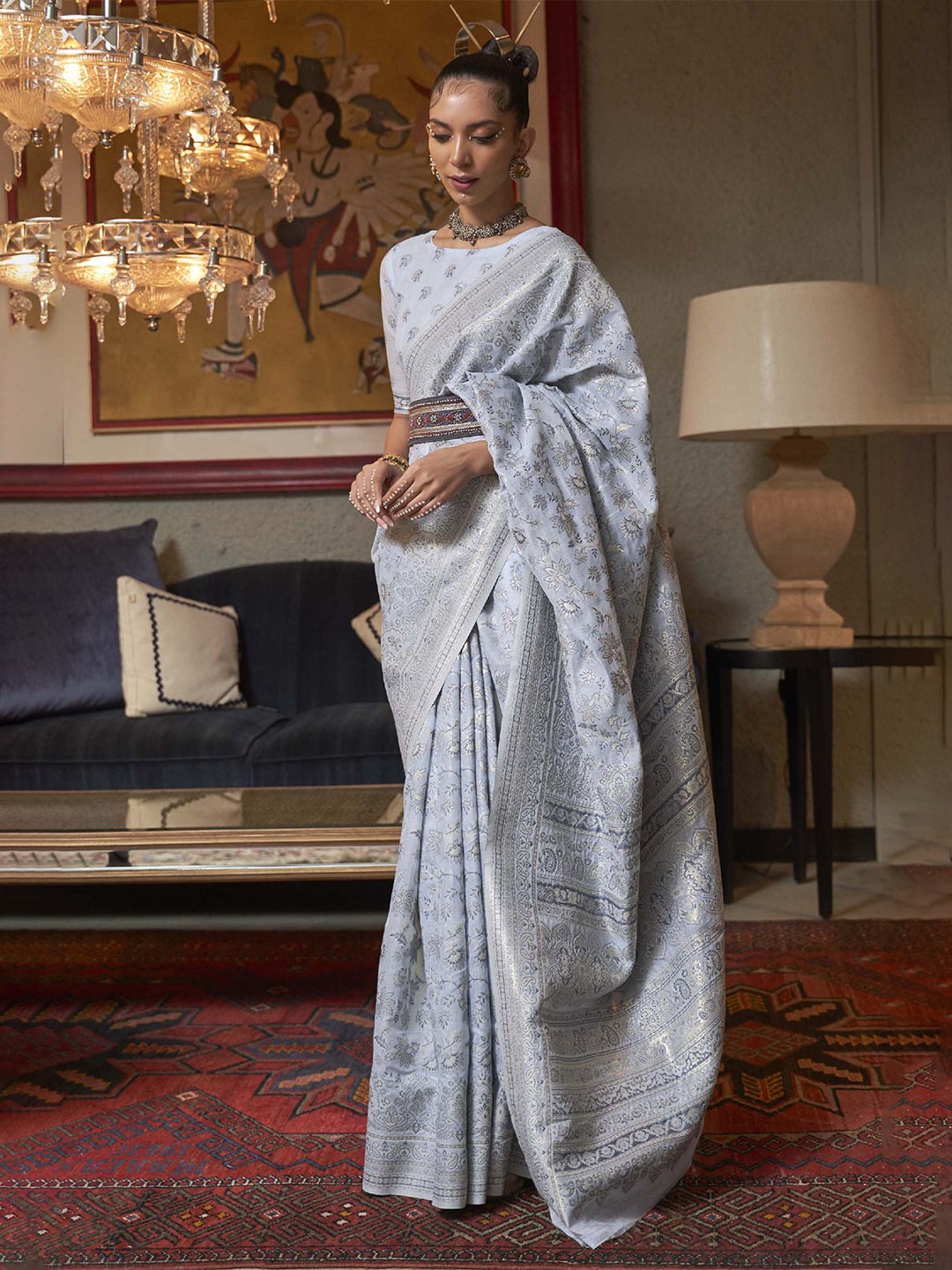 

Mitera Blue & Grey Floral Zari Handloom Saree