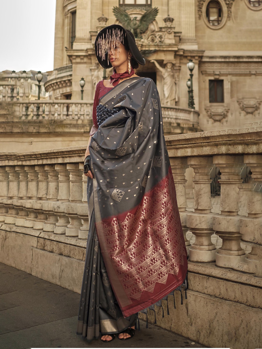 

Mitera Floral Woven Design Zari Saree, Grey