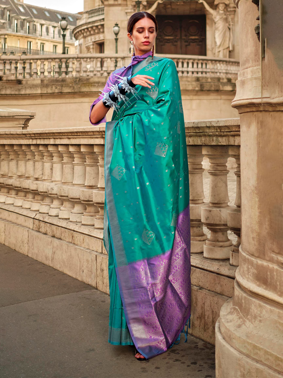 

Mitera Floral Woven Design Zari Saree, Green