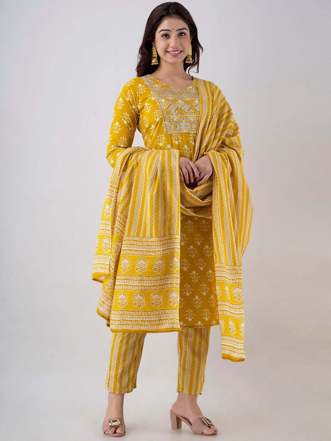 

KASHEEDA Floral Printed Regular Thread Work Pure Cotton Kurta With Trouser & Dupatta, Yellow