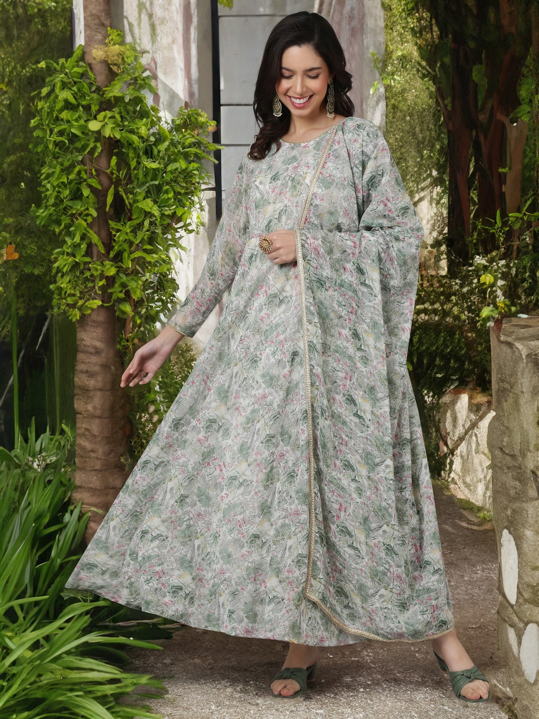 

SAK JAIPUR Floral Printed Georgette Anarkali Maxi Ethnic Dress With Dupatta, Green