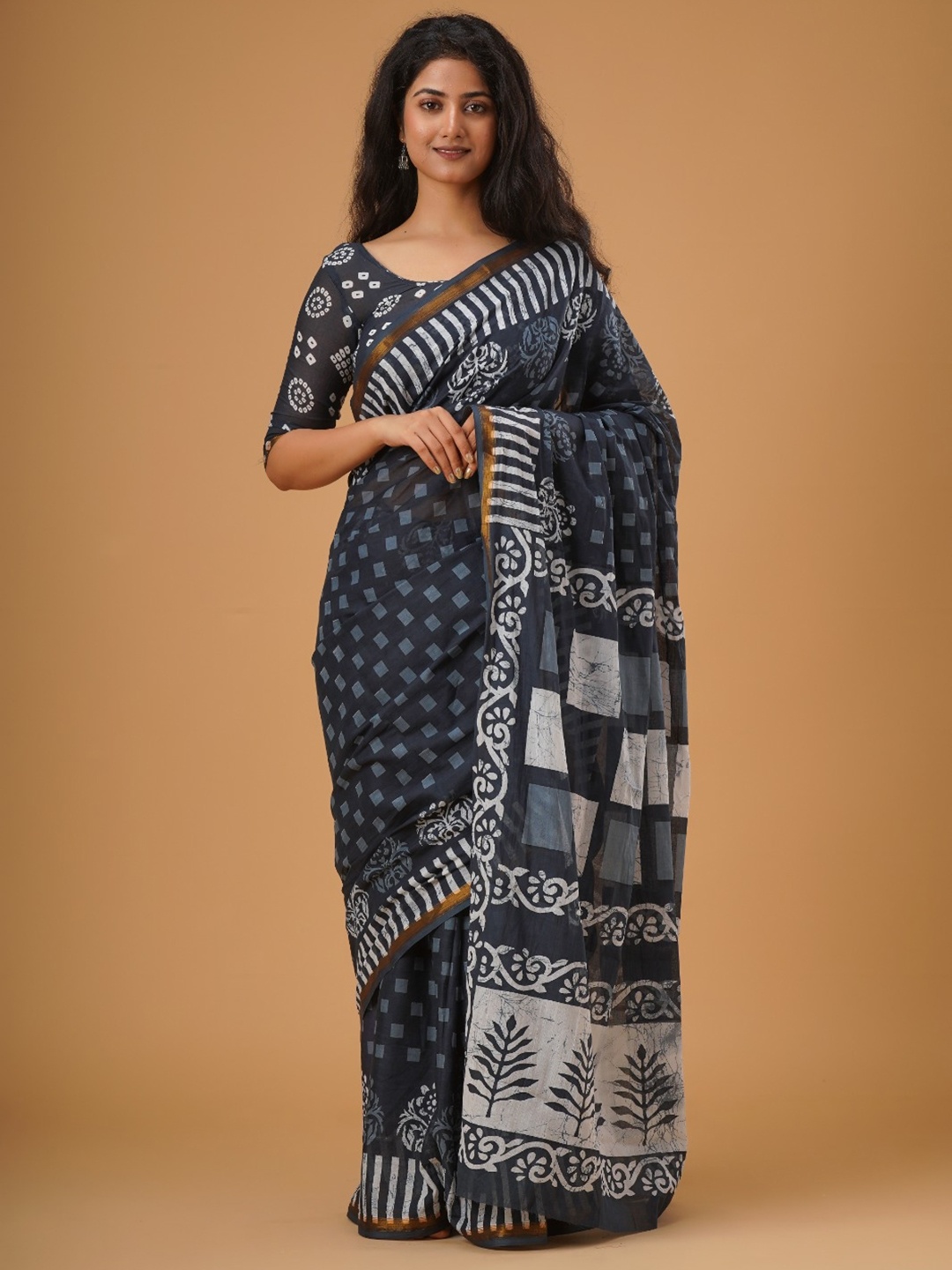 

KIAARON Ethnic Motifs Zari Mulmul Cotton Block Print Saree, Blue