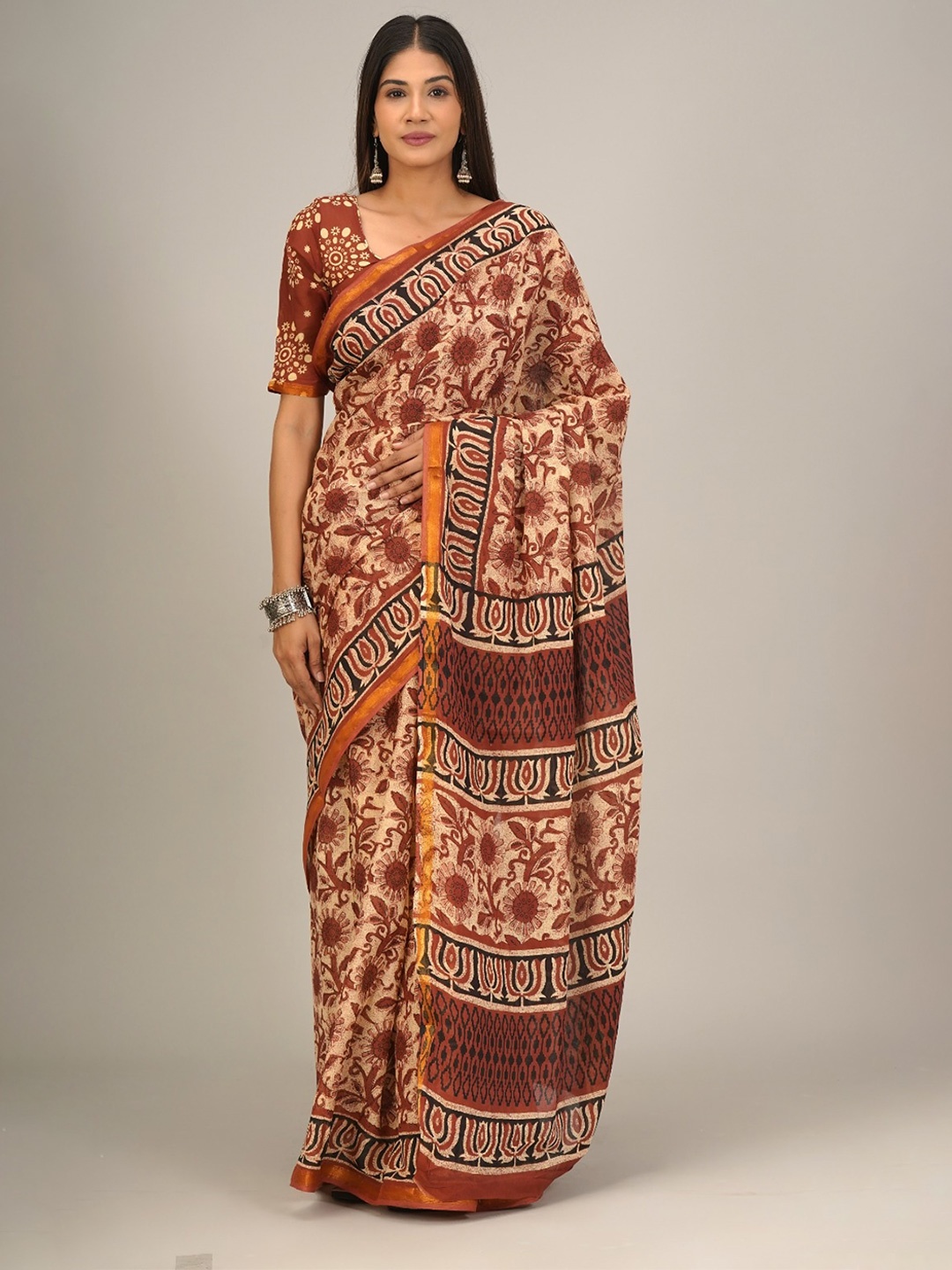 

TROPWEAR Ethnic Motifs Zari Pure Cotton Block Print Saree, Brown