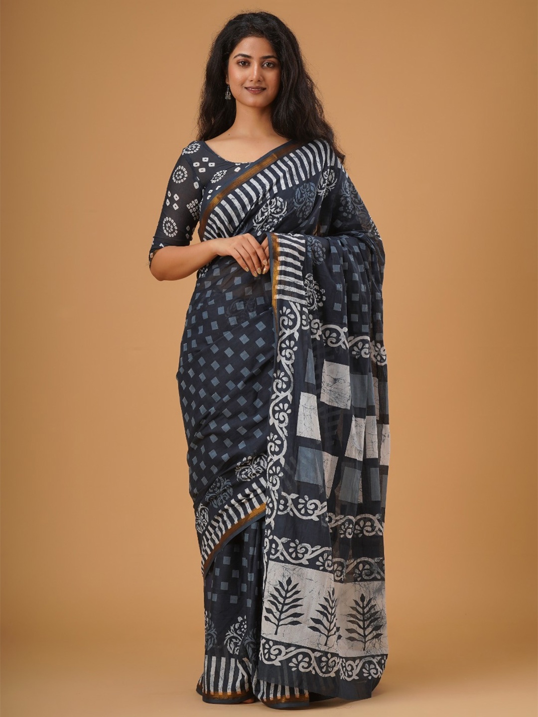 

TROPWEAR Zari Pure Cotton Block Print Saree, Blue
